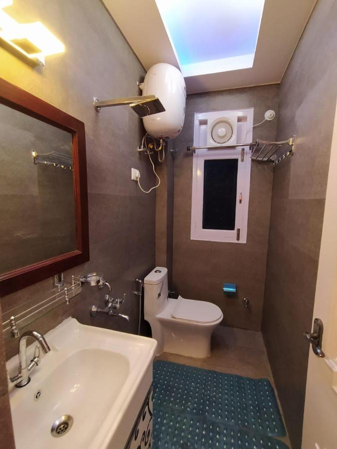 Deluxe Homestay Apartments With Kitchen In シムラー エクステリア 写真