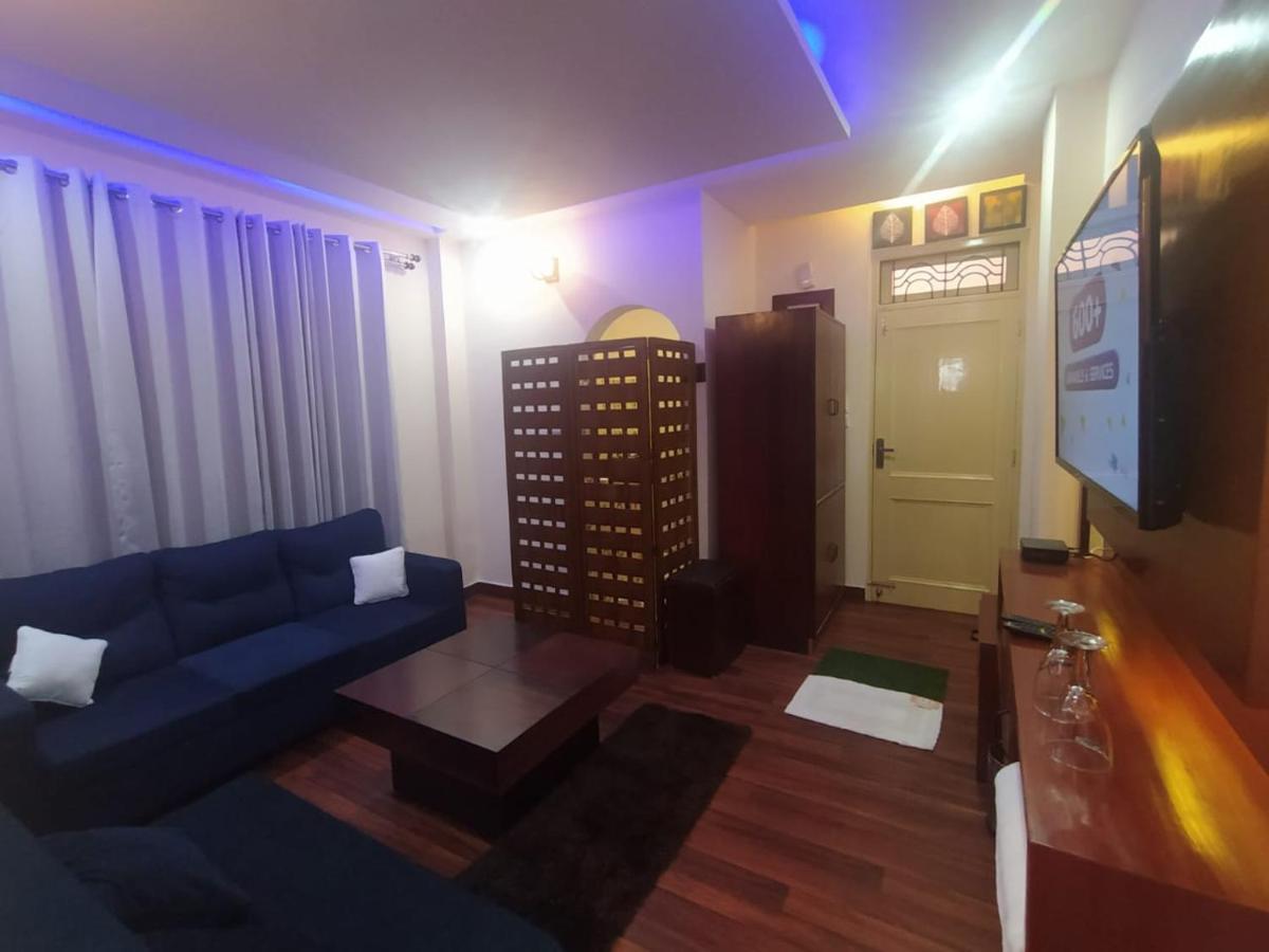 Deluxe Homestay Apartments With Kitchen In シムラー エクステリア 写真